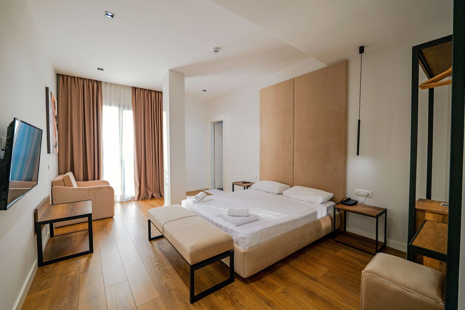 #5 Central Hotel 1