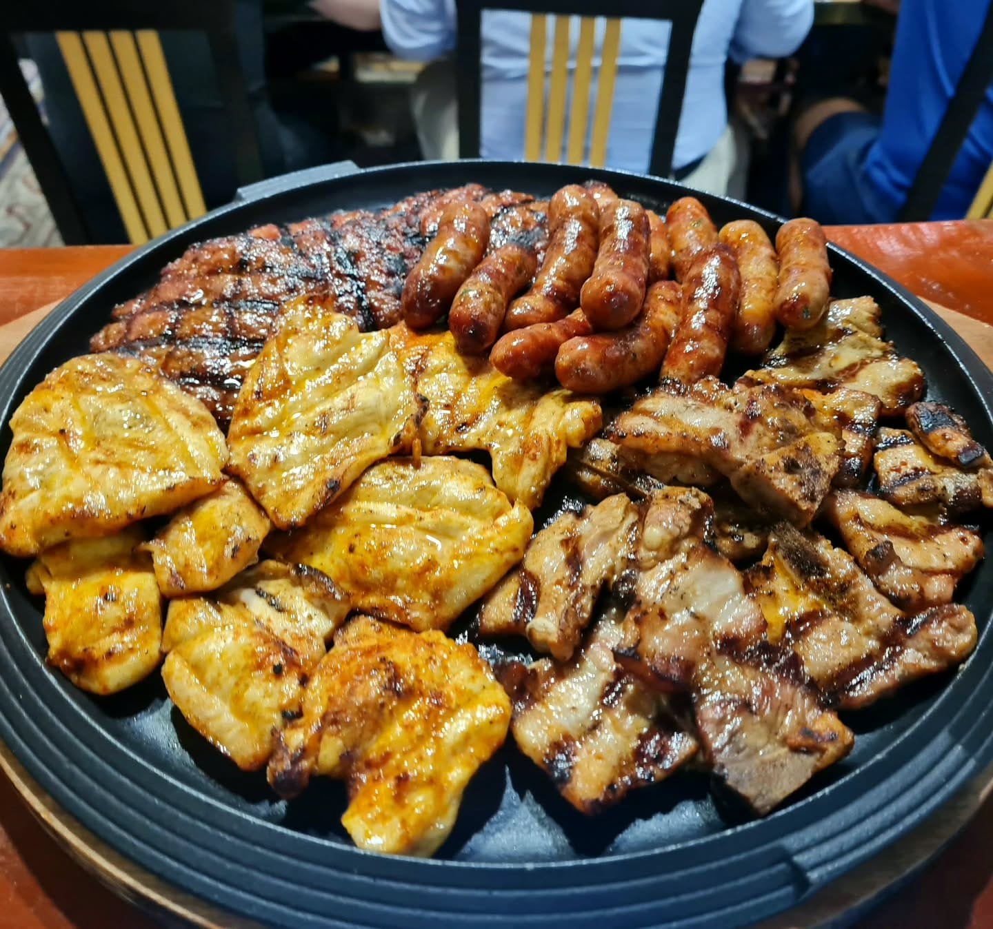 Smoke House Bar & Grill – A Steakhouse Favorite in Blloku