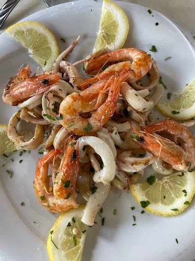 Restorante Peshku në Divjakë-Karavasta
